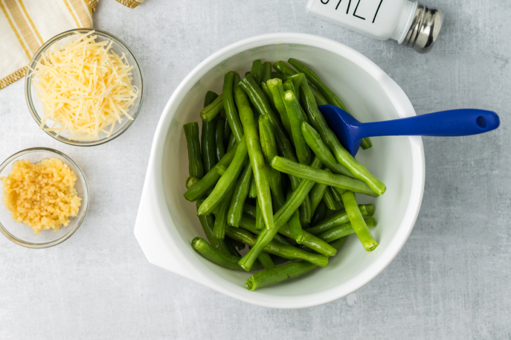 Green beans with olive oil and salt and pepper.